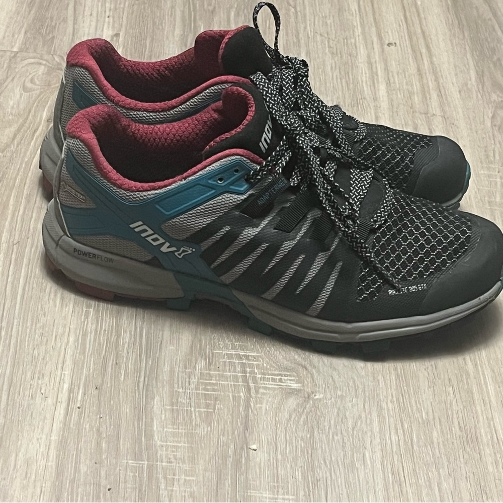 Woman’s Inov-8 RocLite 305 Gortex Trail Running Shoes Sz 8.5 / Men’s Sz 7